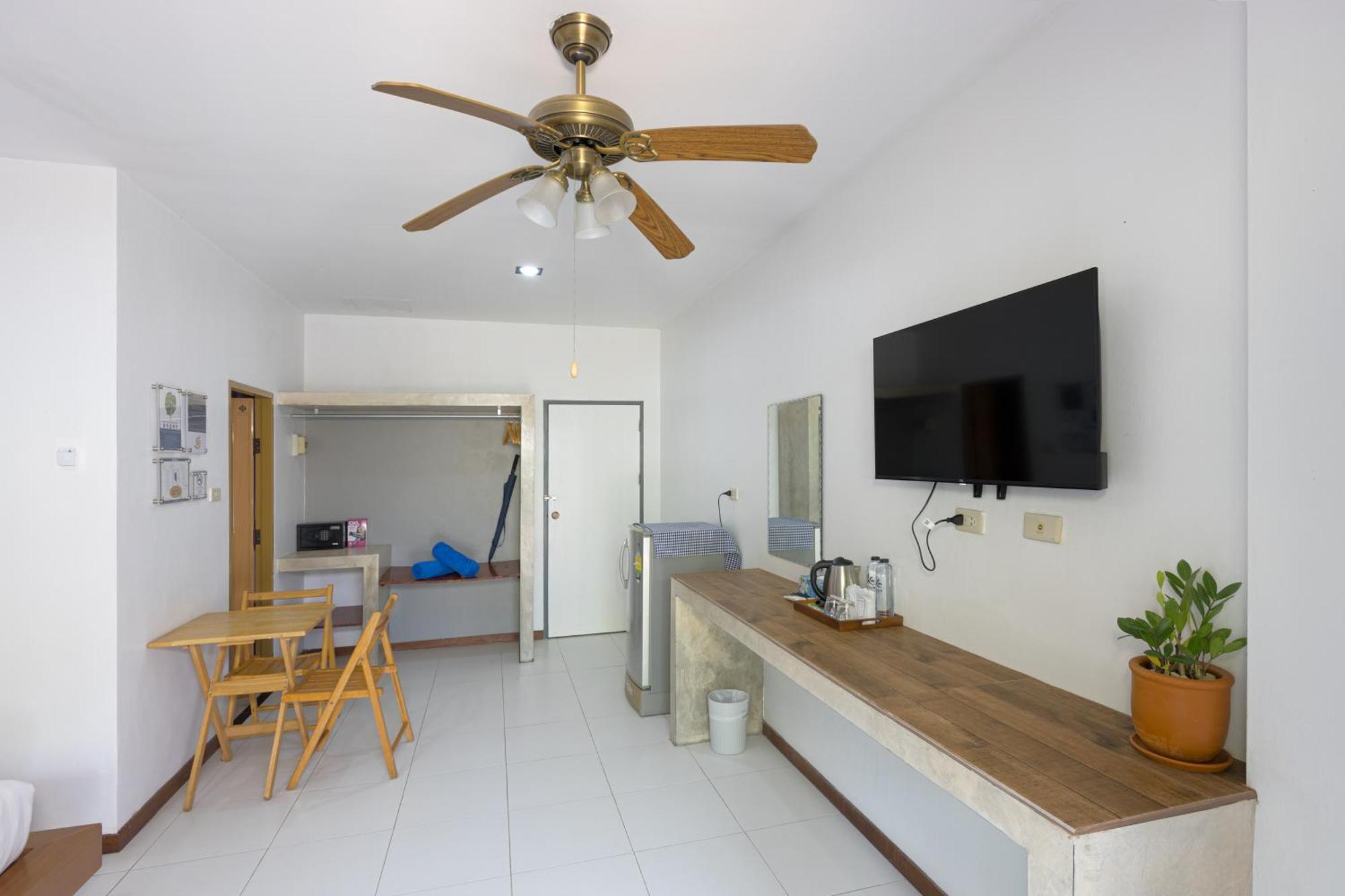 รีสอร์ท Blue Palm หาดกะตะ